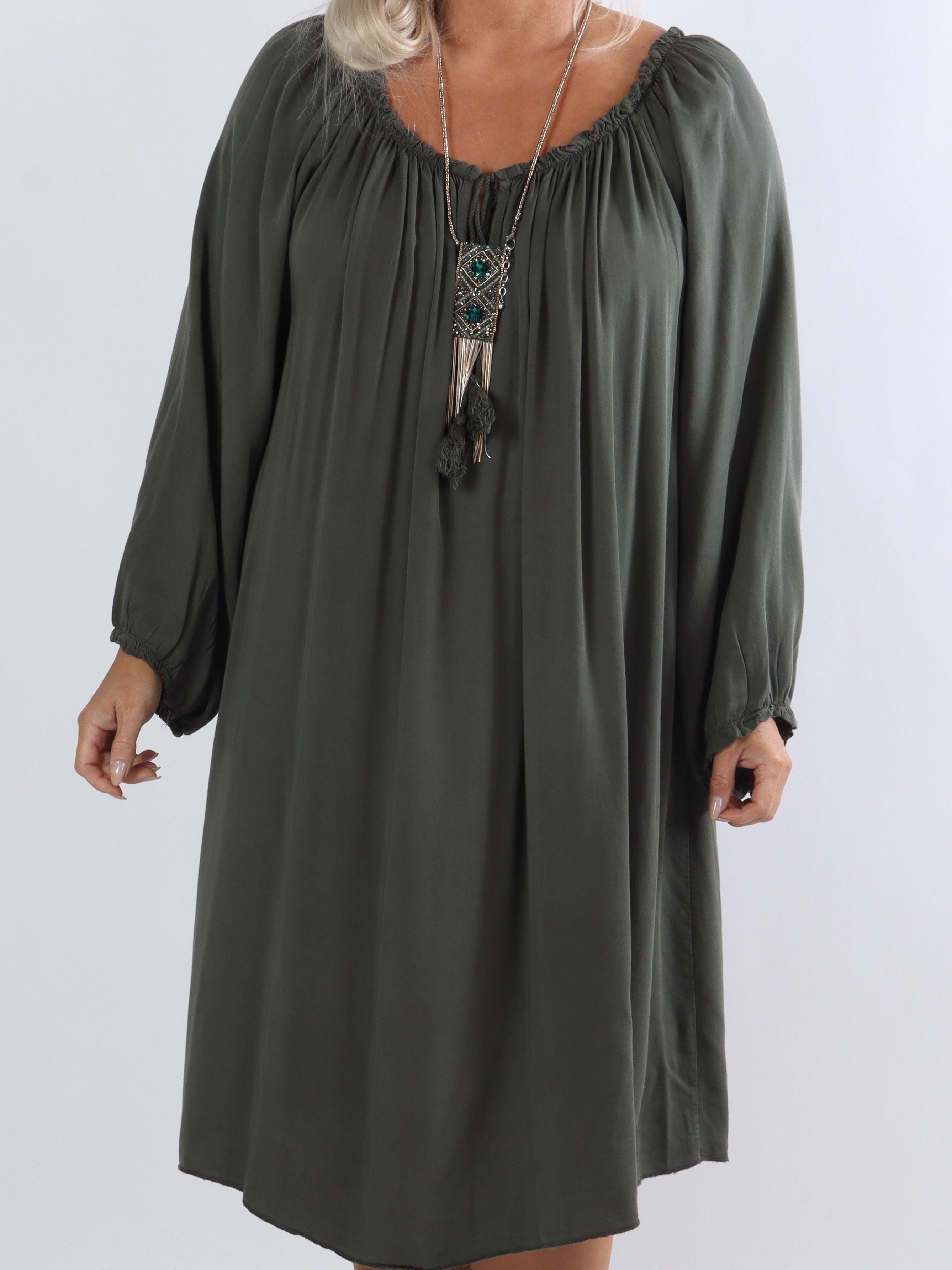 Nicole - Fin tunikakjole i plus size med bindebånd